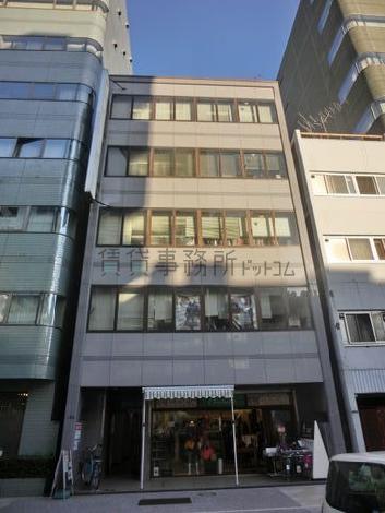 地上5階建てです