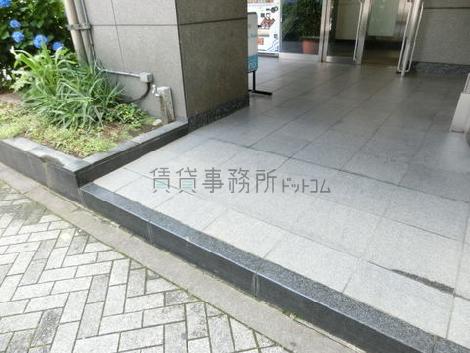 正面玄関