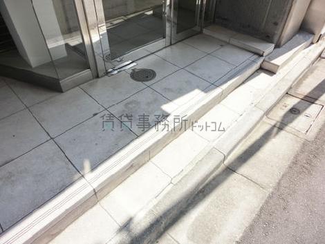 少し段差のある玄関口