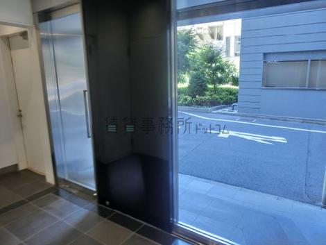 正面玄関
