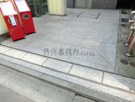 正面玄関