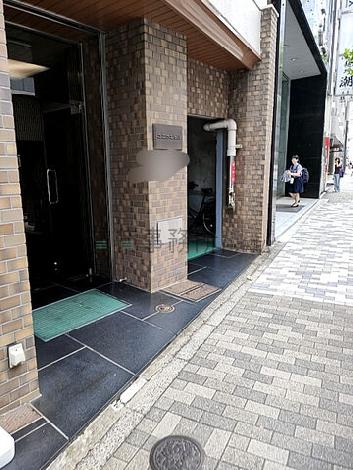 正面玄関