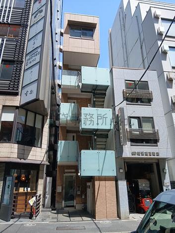 シャテニエ神田の外観写真