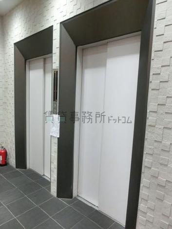 NICORAビルの室内