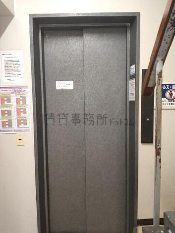 エレベーター