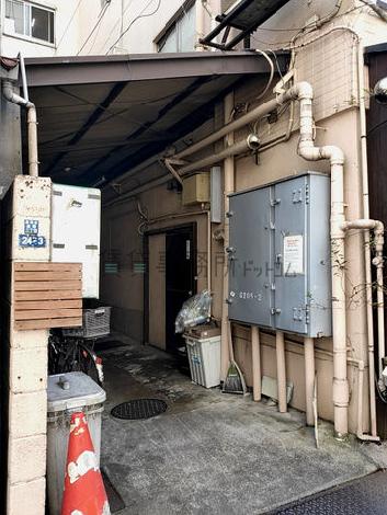正面玄関