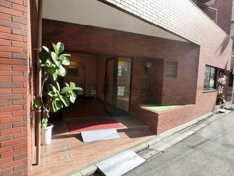 正面玄関