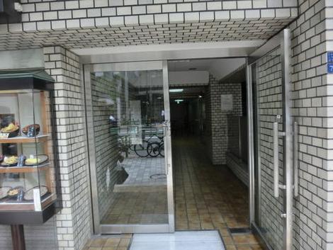 正面玄関