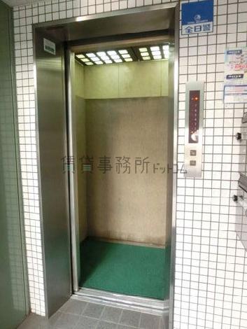 エレベーター