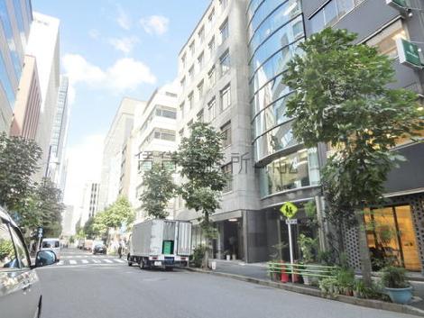 京橋駅方面へ向かいます