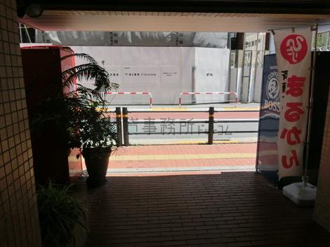 正面玄関