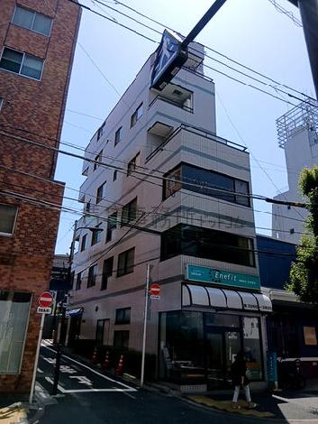 岡田ビルの外観写真
