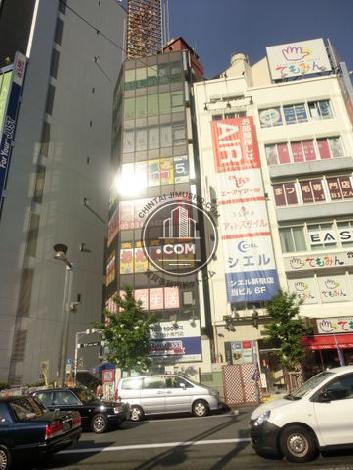 新東ビルの外観写真