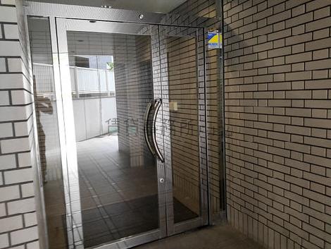 正面玄関