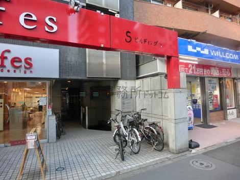 正面玄関
