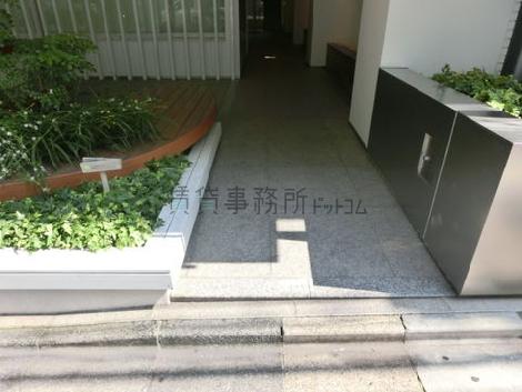 正面玄関