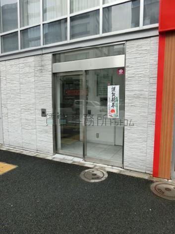 正面玄関