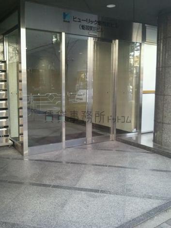 正面玄関