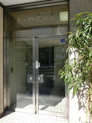 正面玄関
