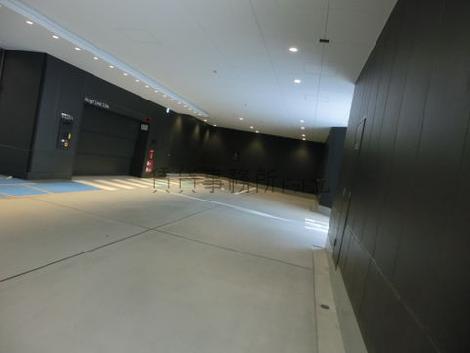 平置きと機械式の駐車場がございます