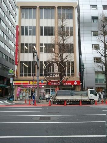 新宿東日本ビルの外観写真