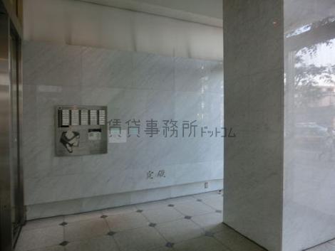 柱が太く高級感があります