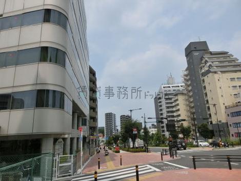 中野坂上方面より撮影