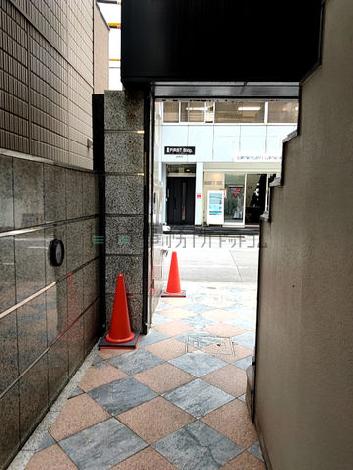 正面玄関