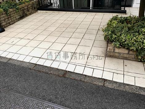 正面玄関
