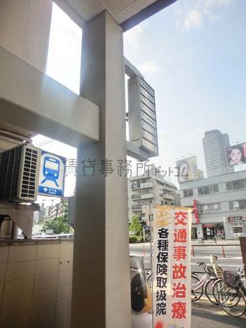 正面玄関