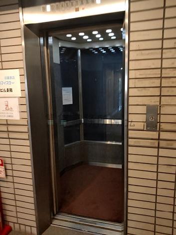 エレベーター