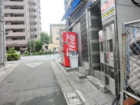 路地の奥より撮影
