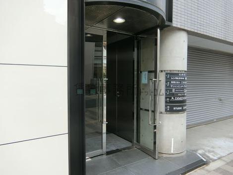 正面玄関