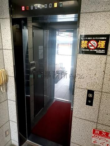エレベーター