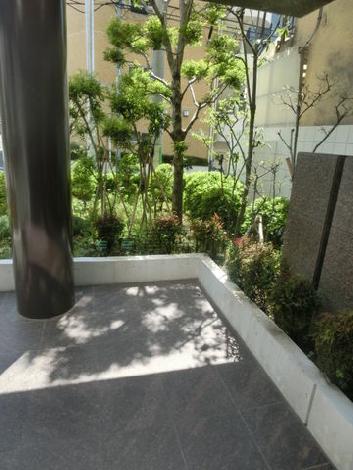 正面玄関