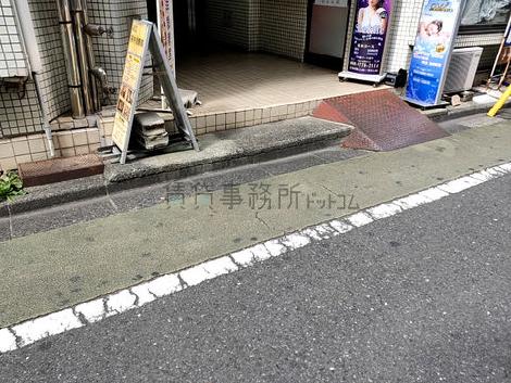 正面玄関
