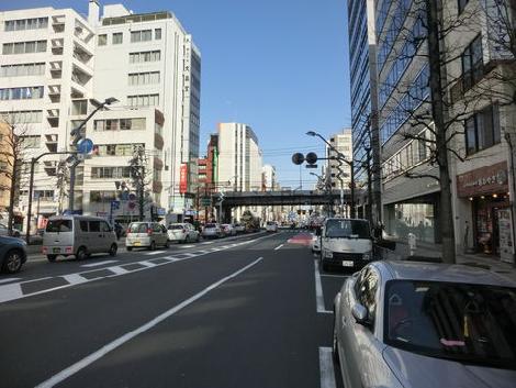 前面道路 昭和通り方面です
