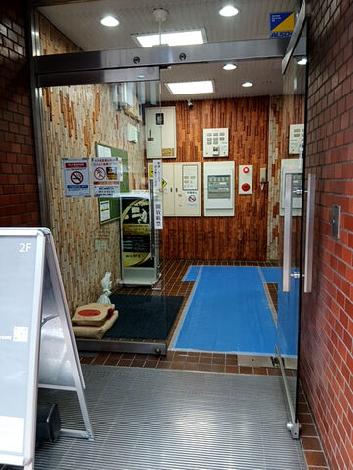 正面玄関