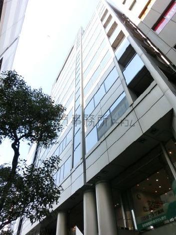 裏通り側の外観