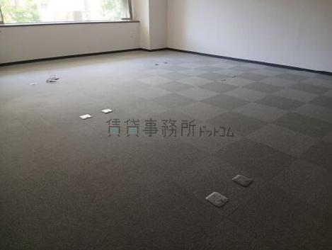 NICORAビルの室内