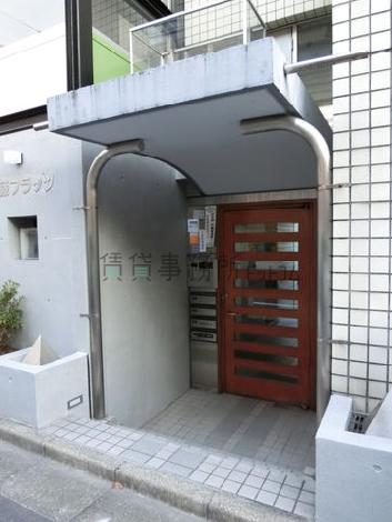 正面玄関