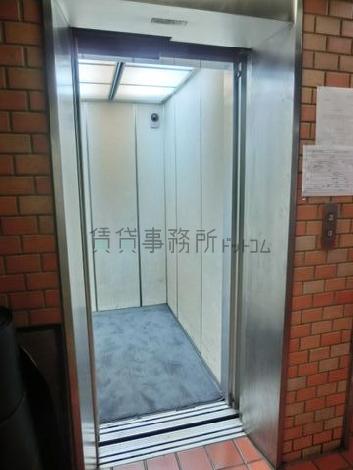 エレベーター