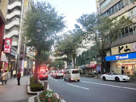 活気に溢れた立地