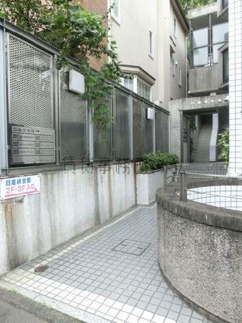 正面玄関