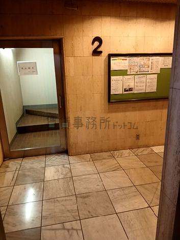 EV前エントランス