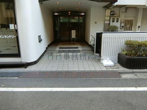 正面玄関