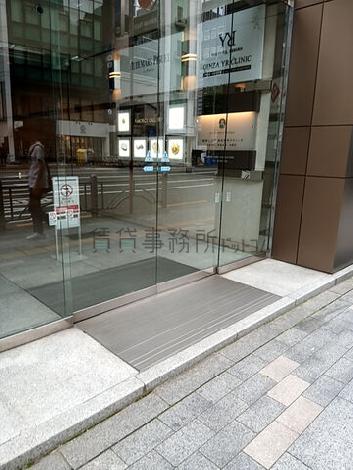 正面玄関