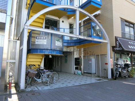 正面玄関