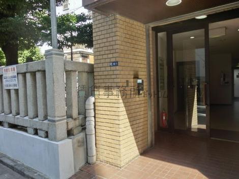 正面玄関