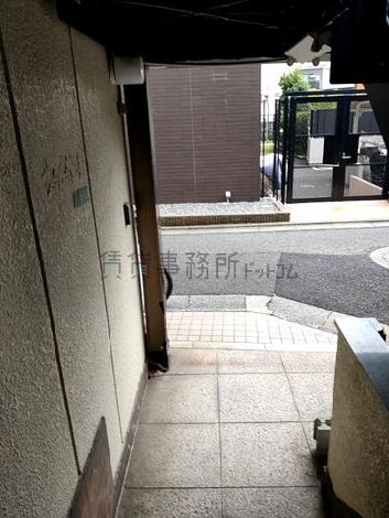 正面玄関